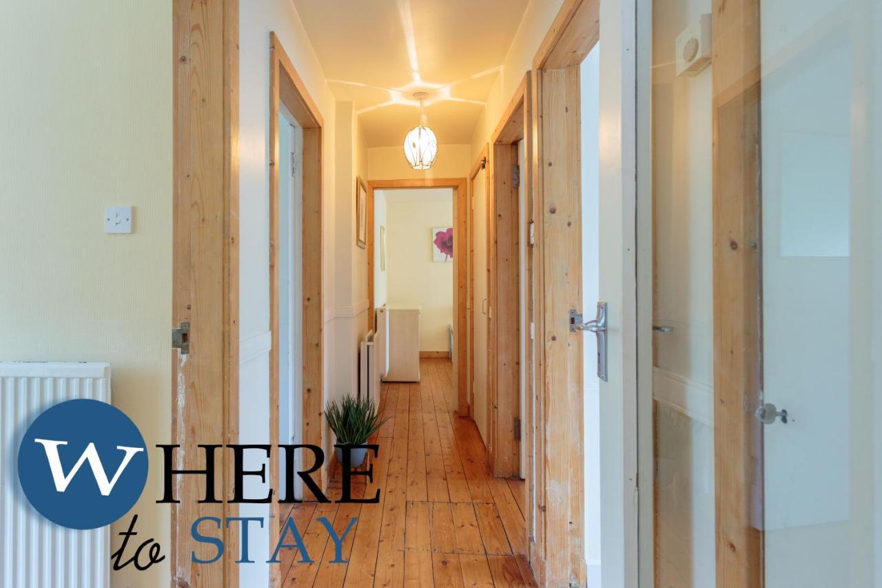 אדינבורו Lovely Apartment By The Hillwood Park-Free Parking מראה חיצוני תמונה